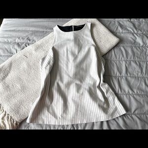 Banana Republic size 4 Razor Back Striped Blouse
